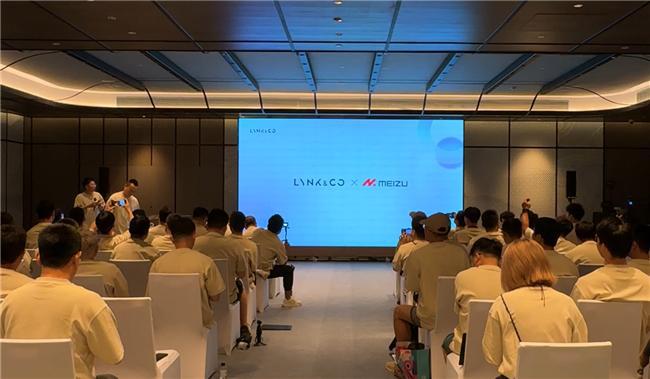用系统进化换取更好体验领克智能座舱升级不止步于新车主(图1)