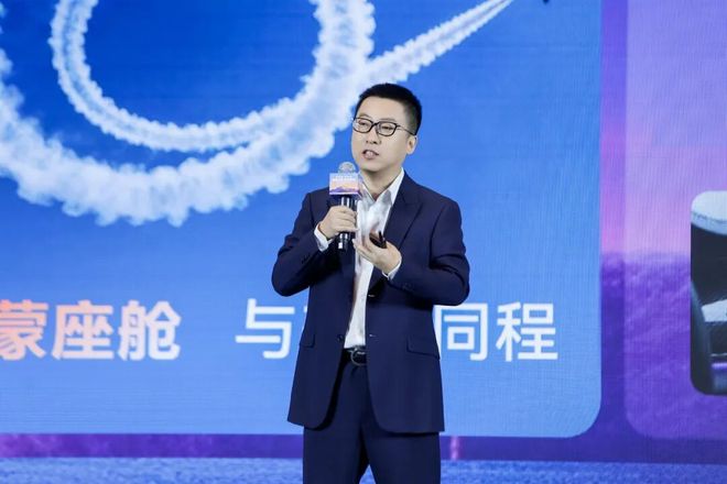 AI重构智能座舱体验鸿蒙生态开启“智”变元年(图2)