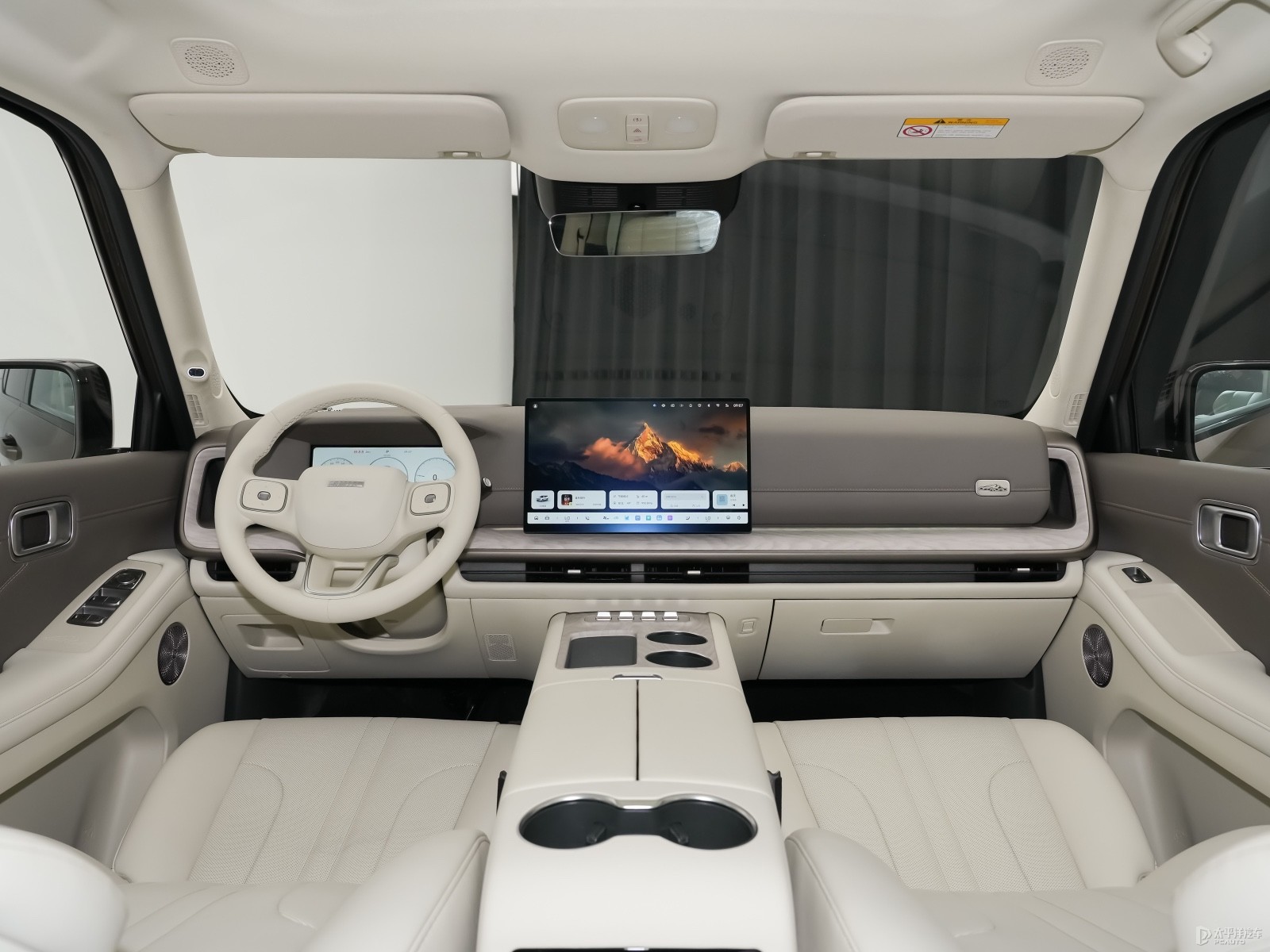售2018万起长城H10上市24小时大定31826台大型SUV15T插混(图4)