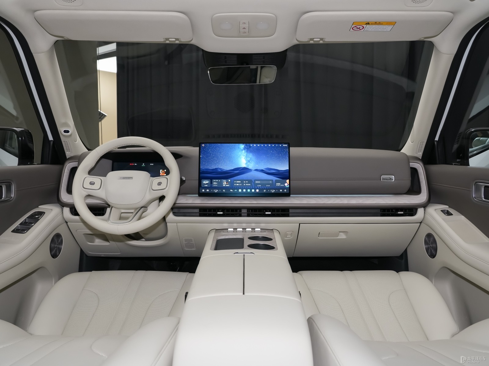 售2018万起长城H10上市24小时大定31826台大型SUV15T插混(图3)