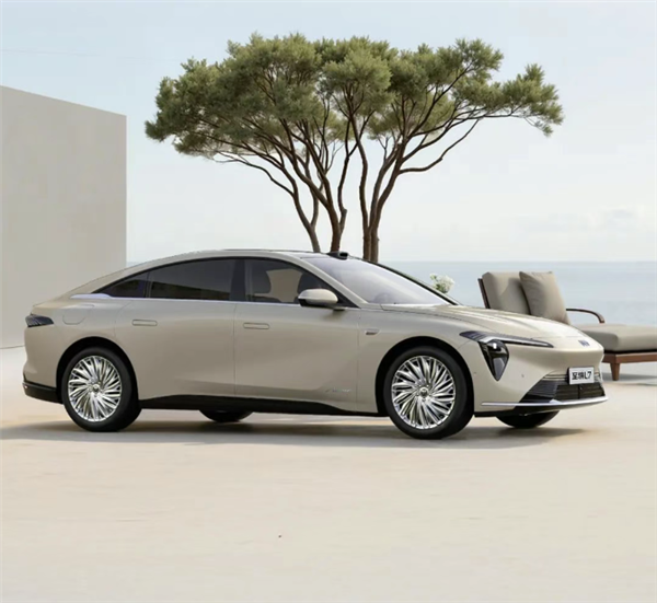 行业首发车规级高通8775芯片！全新别克至境L7座舱信息公布(图1)