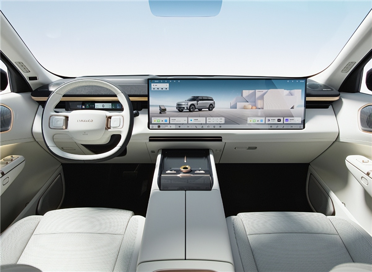 比亚迪8月OTA升级：智能座舱化身娱乐中心用户体验跃升新境界(图1)