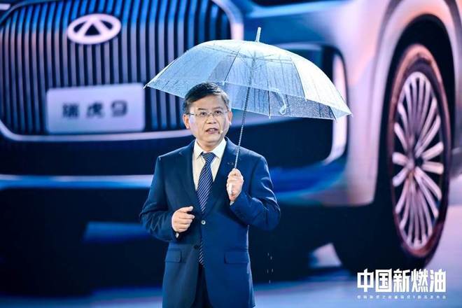 国庆限时抢鲜价1279万元起！中国新燃油 瑞虎9双旗舰上市(图1)