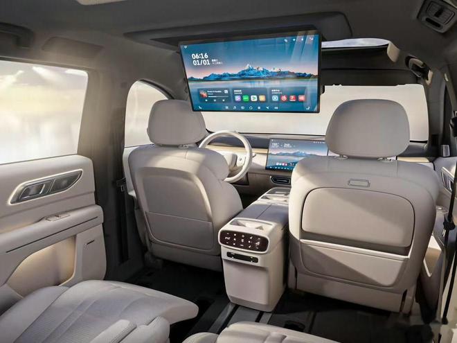 解锁座舱主动智能Auto Omni如何开启人车交互新玩法？(图1)