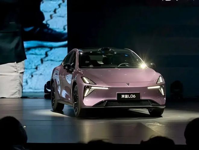 深蓝L06轿车开启预售 全系标配激光雷达与3nm座舱芯片(图2)