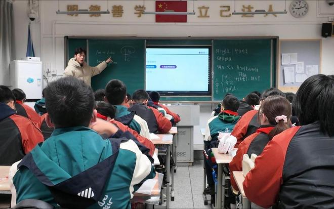 美企百万高薪留不住中国天才拒绝硅谷 200 万高薪造出中国首款车规芯片(图4)