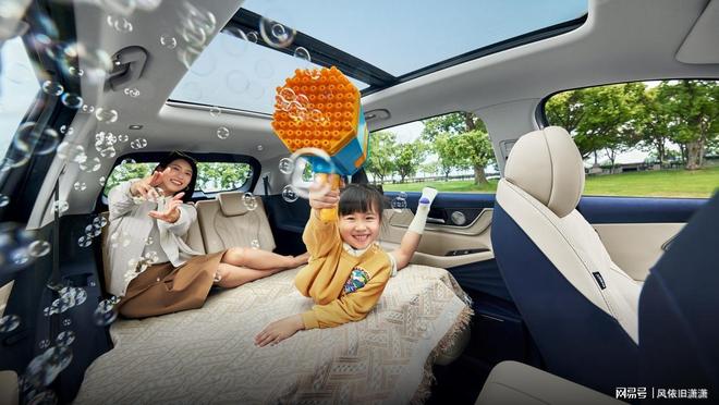 混动汽车风云T9：AI座舱+铠甲电池智能与安全两手都“硬”(图1)