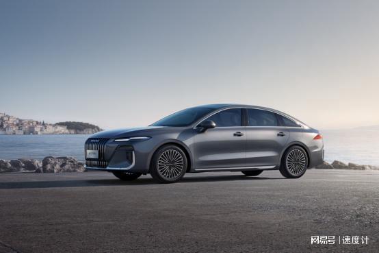 荣威M7 DMH广州车展全球首发豆包AI车机引领智能座舱新风尚(图4)