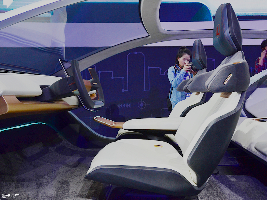 LG和高通将推下一代智能座舱平台有何新意？(图1)