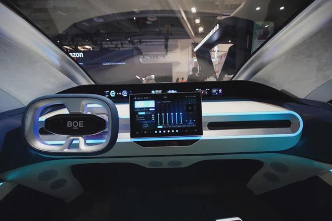 全球首发HERO 20智能座舱京东方重新定义车载显示屏新生态(图2)